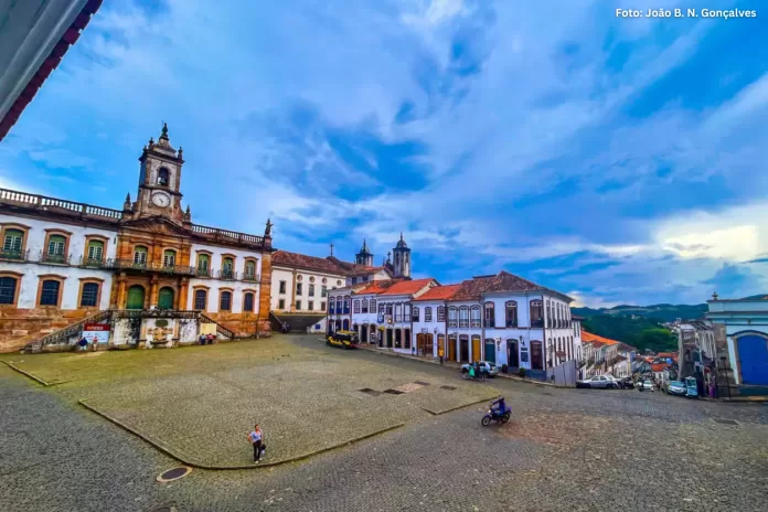 Fim de semana em Ouro Preto tem teatro premiado, cinema infantil e festas culturais nos distritos