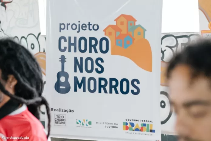 Choro ocupa morros e bairros de Ouro Preto com projeto itinerante