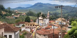 Primeira edição do Fórum Regional de Diversificação Econômica reúne especialistas, governo, empresários e entidades civis para construir estratégias de desenvolvimento sustentável