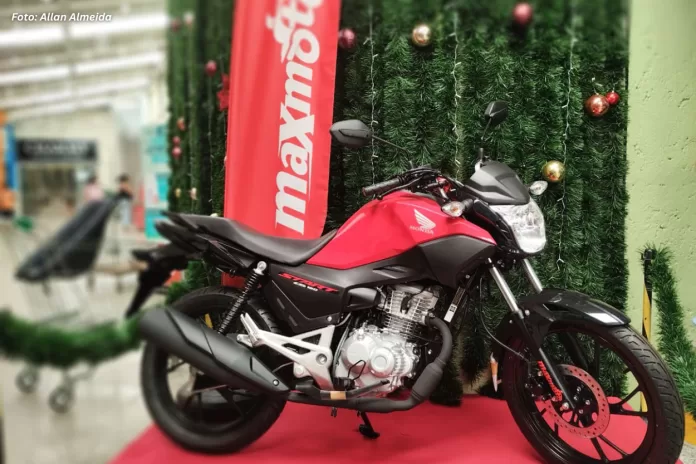 Natal Solidário Cooperouro distribui R$100 mil em prêmios para os Cooperados