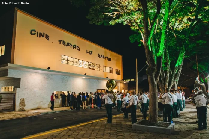 Cine Teatro Liz Bastos exibe três filmes neste fim de semana em Itabirito