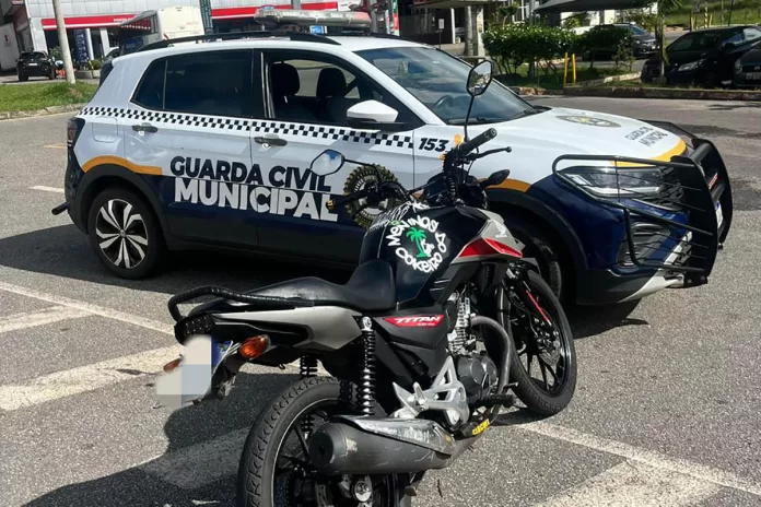 Operação Cavalo de Aço: Guarda Civil Municipal fiscaliza trânsito de motocicletas