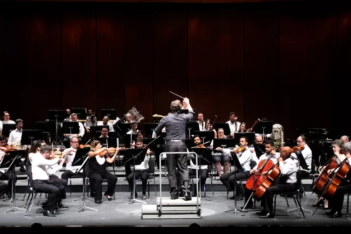 Orquestra Sinfônica de Minas Gerais Orquestra Sinfônica e Coral Lírico apresentam o “Réquiem” de Mozart