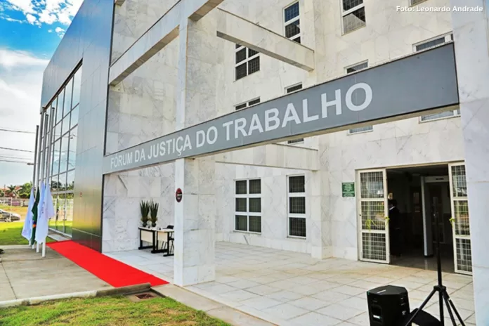 Empresa é condenada por assédio moral contra funcionário