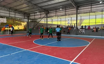 Comunidade da Barroca em Mariana recebe quadra totalmente reformada