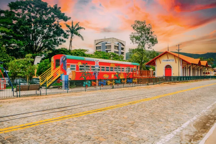 Prefeitura de Itabirito promove debate sobre turismo e tecnologia