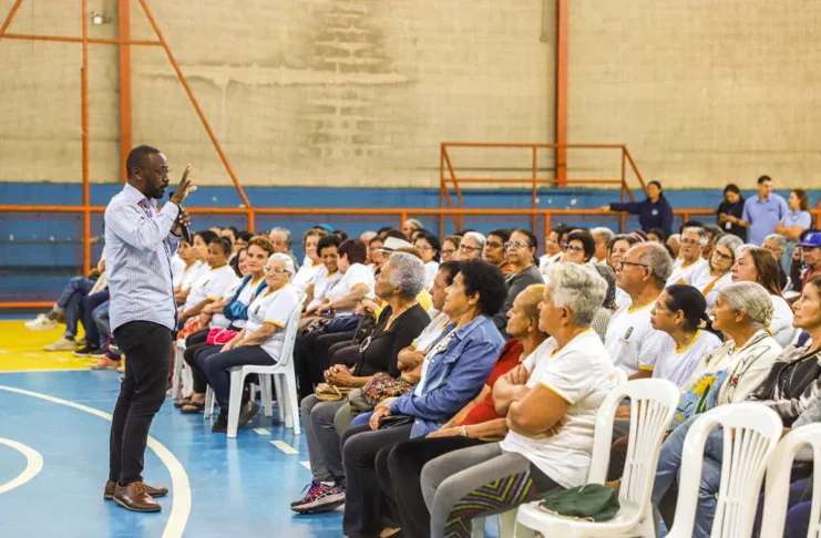 Santa Bárbara promove conscientização sobre a violência contra a pessoa idosa Santa Bárbara promove conscientização sobre a violência contra a pessoa idosa