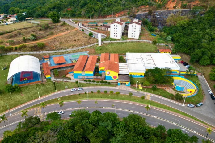 São Gonçalo do Rio Abaixo alcança 80,2% das matrículas em tempo integral