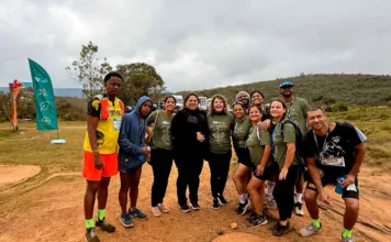 Atletas surdos participam de corrida com intérprete de Libras em Ouro Preto