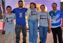 Atletas de Mariana se destacam em competições de xadrez no estado