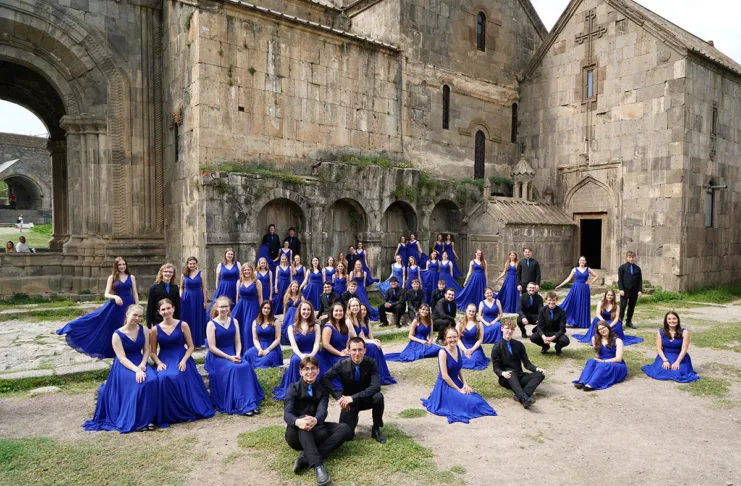 Canarinhos de Itabirito recebe Neuer Kammerchor em sua Turnê pelo Brasil Canarinhos de Itabirito recebe Neuer Kammerchor em sua Turnê pelo Brasil