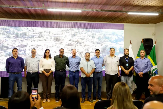 Prefeitura de Santa Bárbara e Samarco celebram parceria para saneamento básico