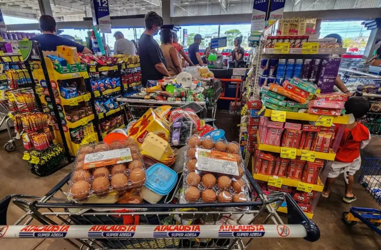 Consumo de alimentos cresce após proibição das bets no país, diz Abras