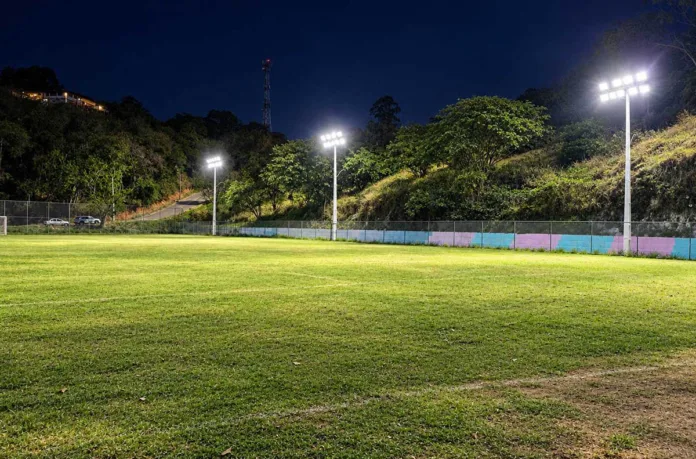 Projeto Energia em Campo entrega iluminação no campo do IVIPA nesta quinta-feira